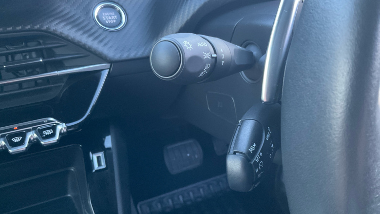 Peugeot 208 1.2 PureTech 100 Active Premium + 5dr EAT8 Petrol Hatchback